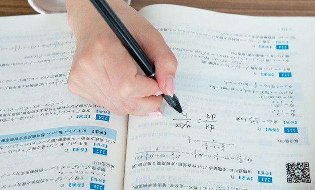 变形记作文六年级蚂蚁